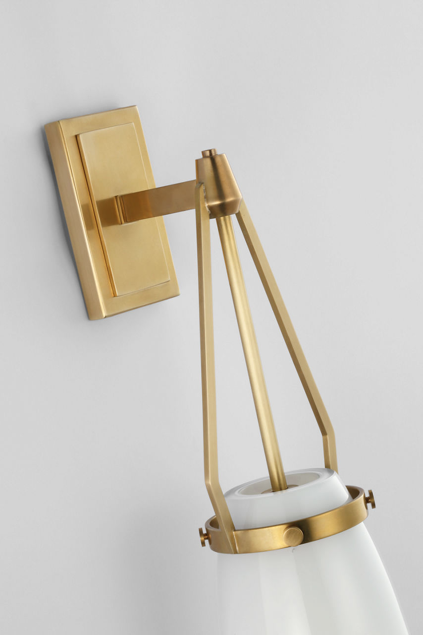 Myla Medium Bracketed Sconce - CHD2420 | Visual Comfort