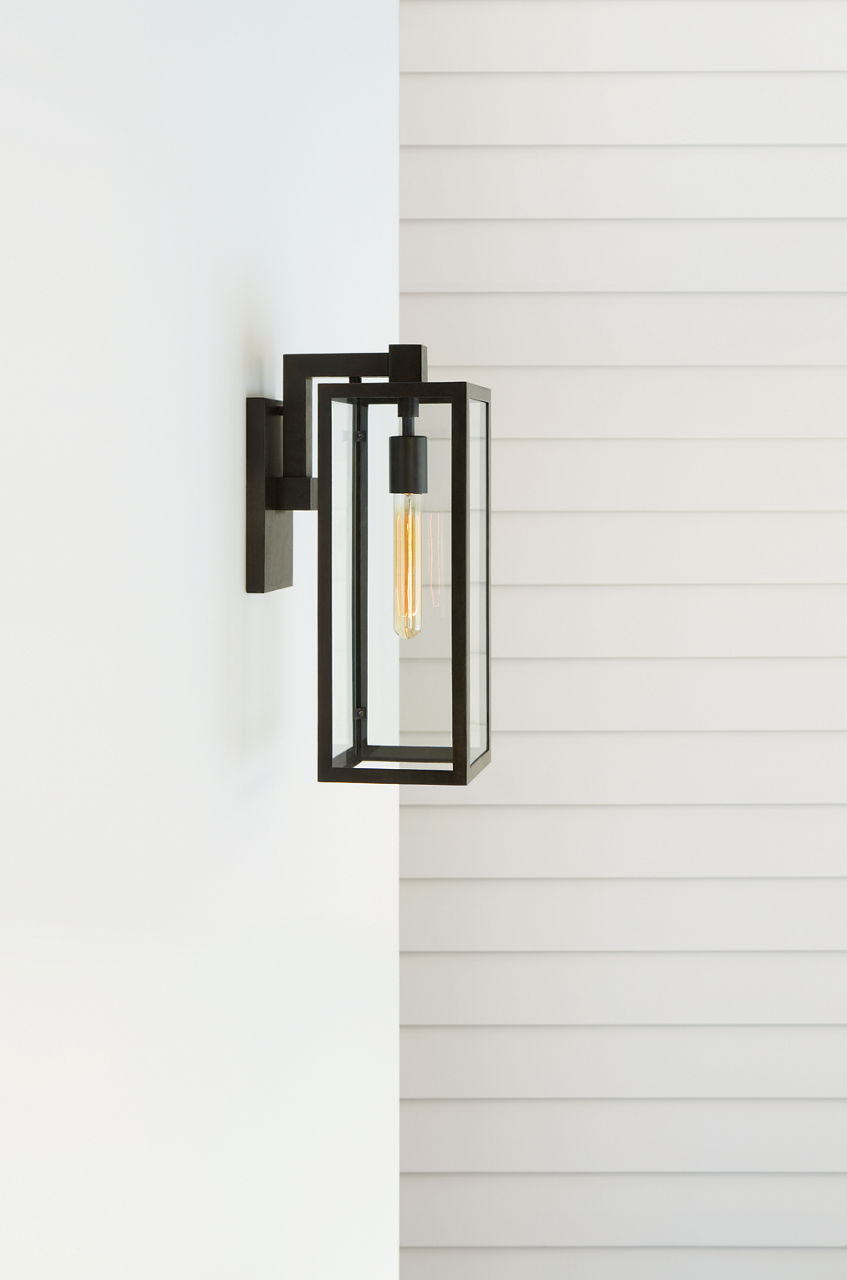 Fresno Framed Medium Sconce - CHD2933 | Visual Comfort