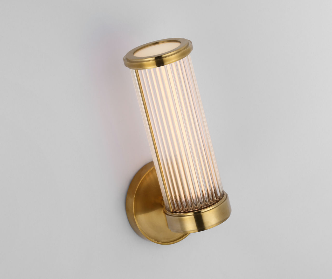 Visual Comfort Ranier Bath Light - Thumbnail 3