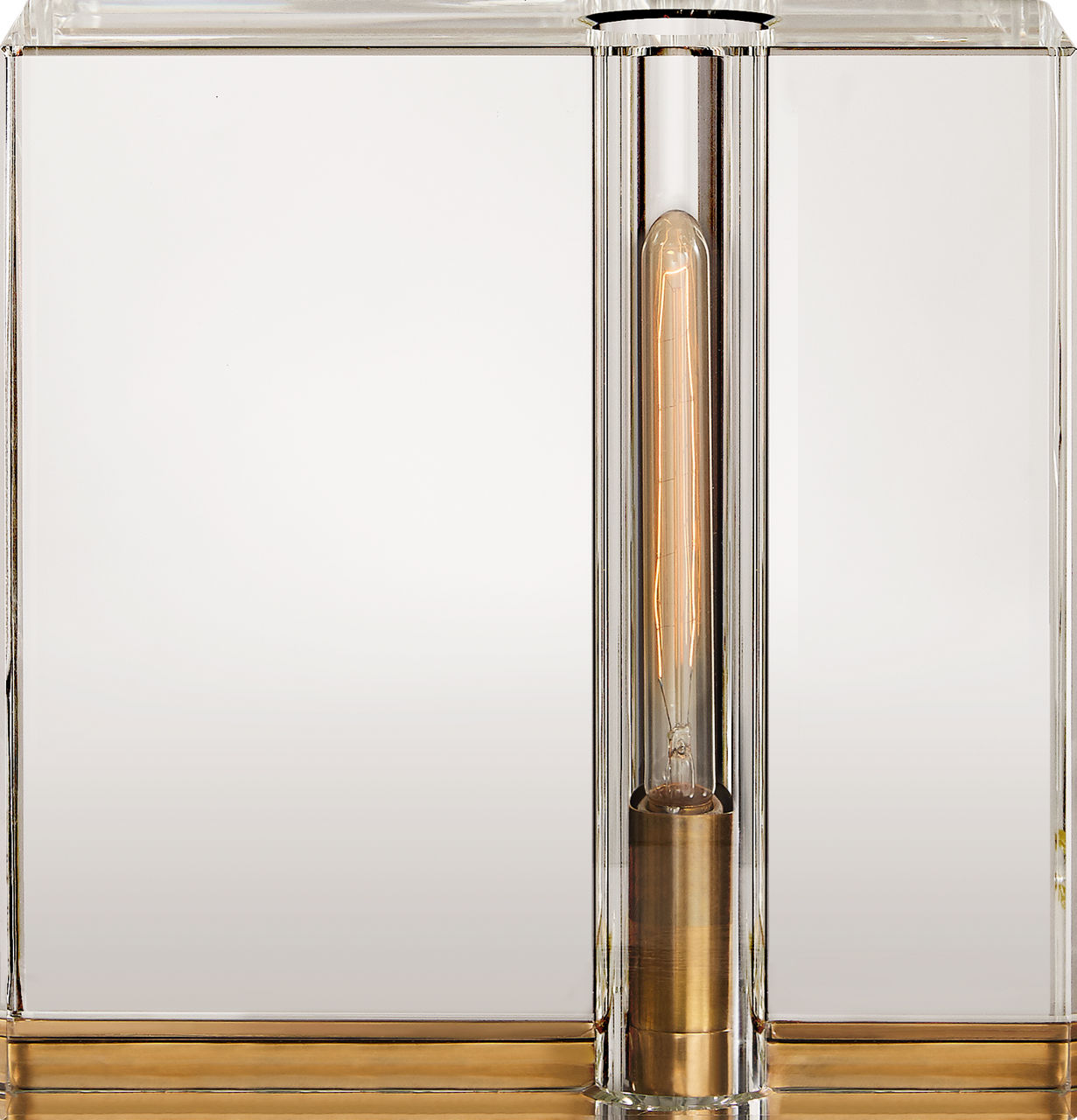 Ambar Small Table Light in Crystal and Hand-Rubbed Antique Brass