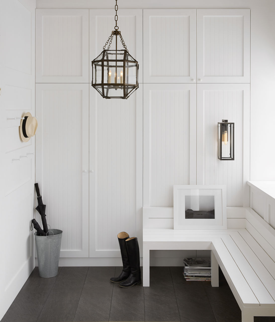 CALM LIGHT（スタンド付き） Fresno Framed Medium Sconce - CHD2933 | Visual Comfort