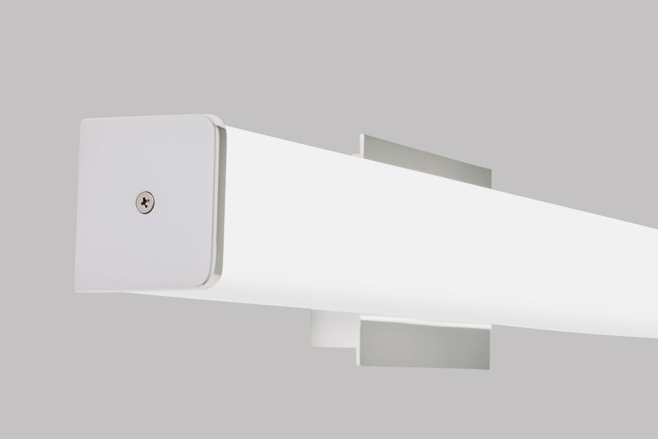 Lynn 25 Bath - 700BCLYNN25 | Visual Comfort