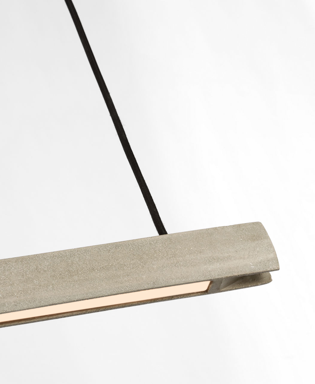 L’Appartement goodgrief short border top Lino 72 Linear Chandelier - MDLS798 | Visual Comfort