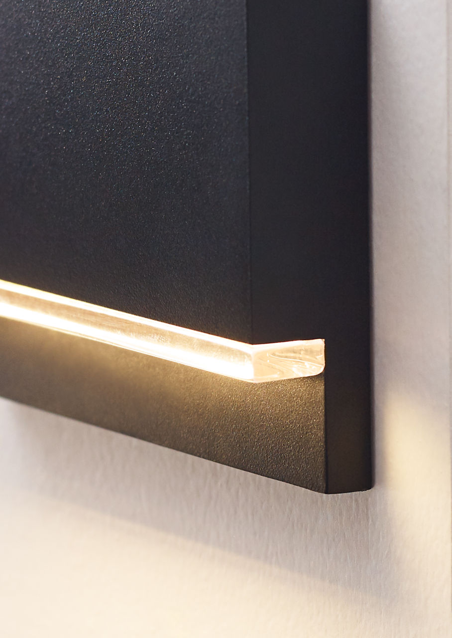 Wend Outdoor Wall/Step Light - 700OSWEND | Visual Comfort