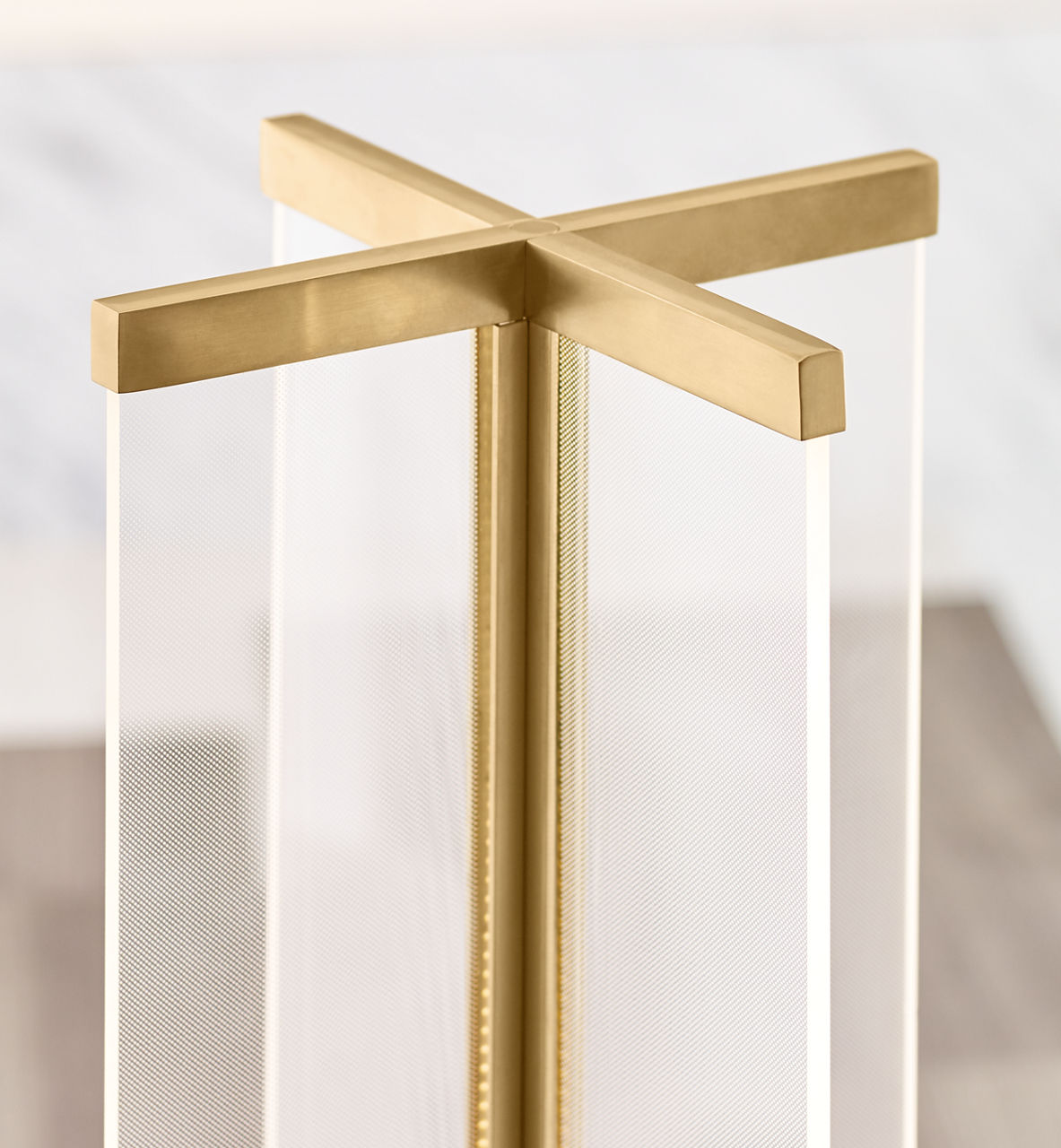 Visual Comfort Rohe Table Lamp - Thumbnail 3