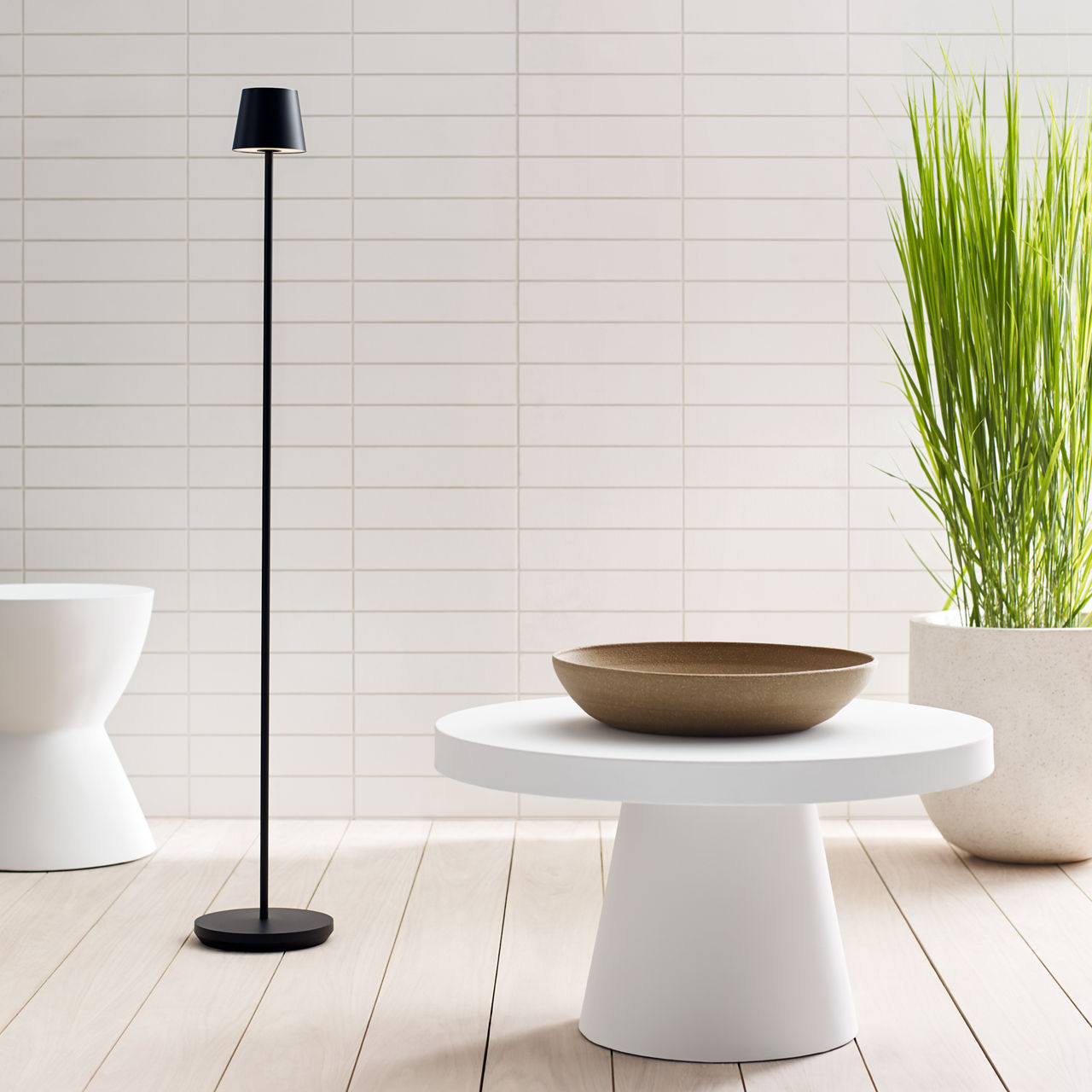 Nevis Medium Rechargeable Floor Lamp - SLFL535 | Visual Comfort