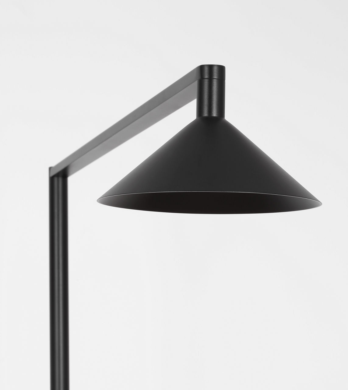 Mill Outdoor Grande Floor Lamp Black 2700K 90 CRI