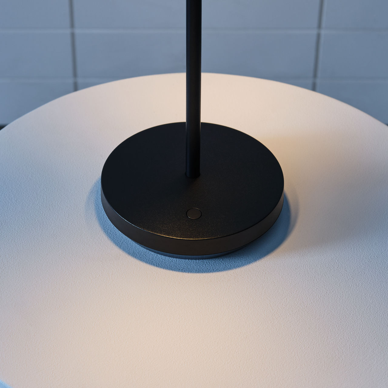 Doppia Short Accent Rechargeable Table Lamp - SLTB534 | Visual Comfort