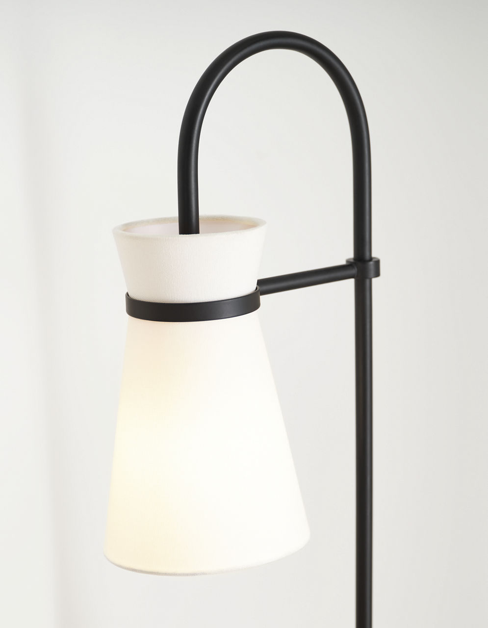 Binx Medium Task Table Lamp - DJT1081 | Visual Comfort
