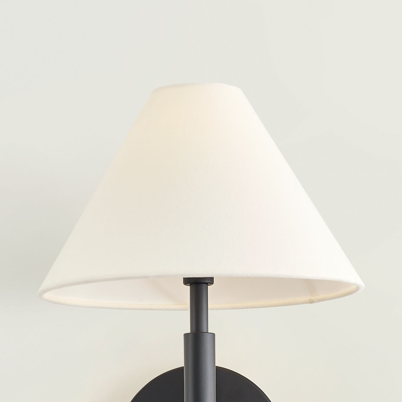 Porteau Medium Sconce - DJW1011 | Visual Comfort