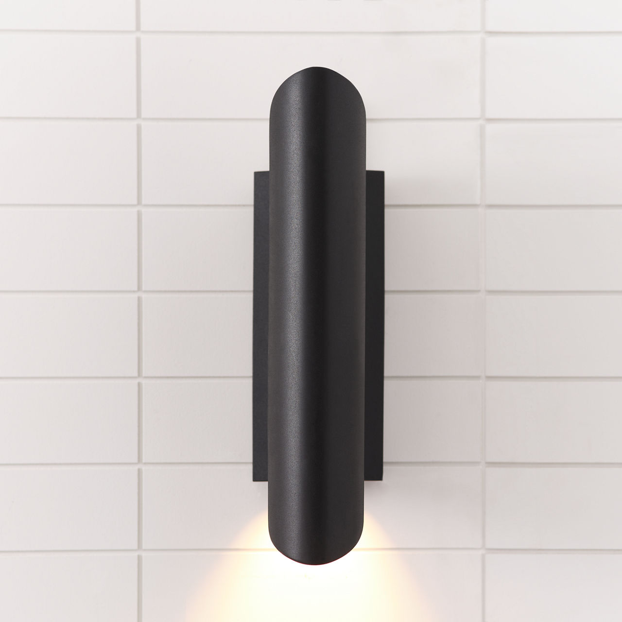 Ruxton StoneStrong Medium Wall Lantern - TFO1041 | Visual Comfort