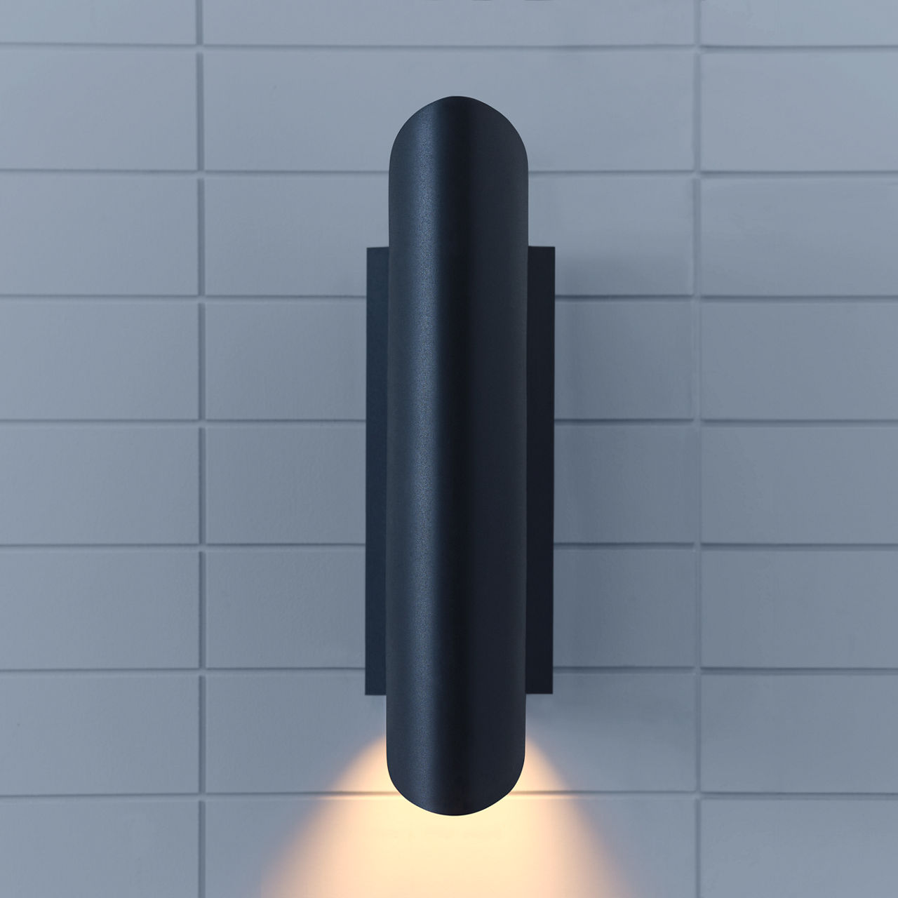 Ruxton StoneStrong Medium Wall Lantern - TFO1041 | Visual Comfort