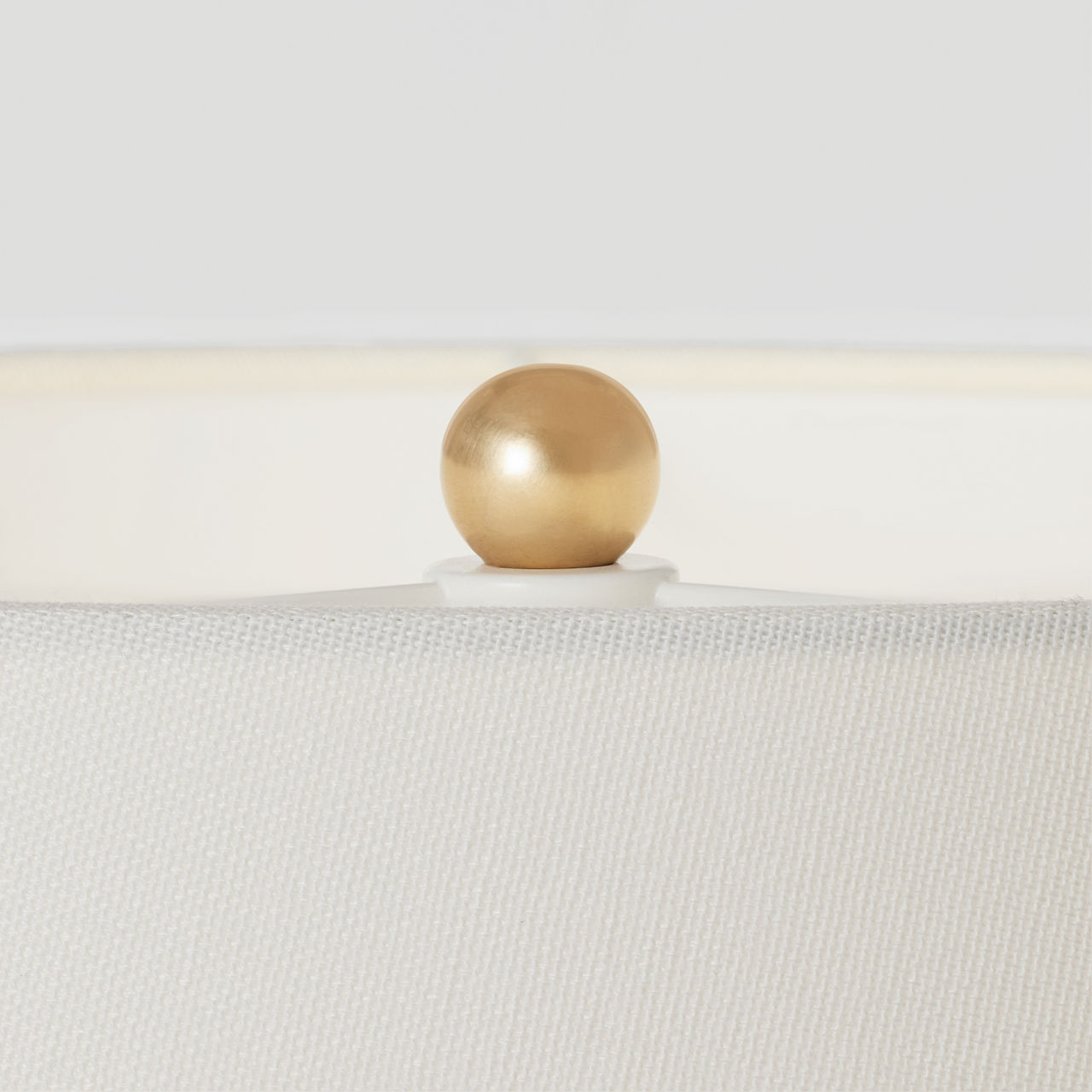 Visual Comfort Signature Indra Table Lamp - Thumbnail 4