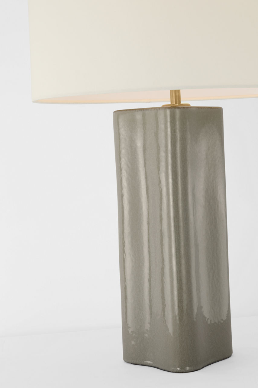 Visual Comfort AERIN Mishca Table Lamp - Thumbnail 3
