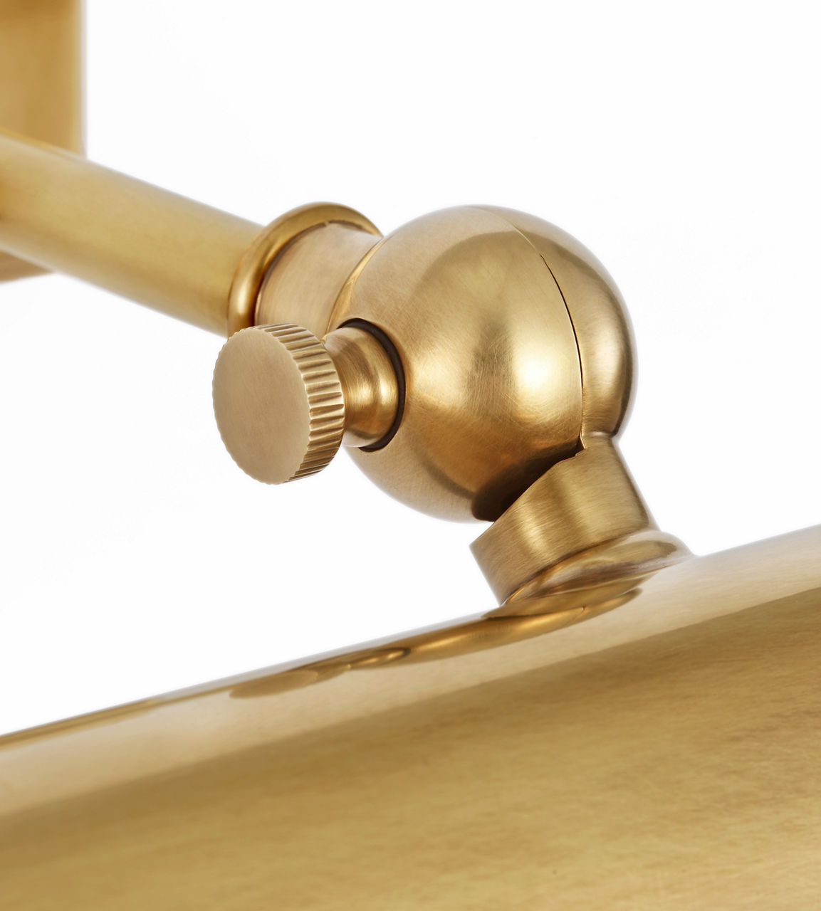 Cabinet Maker 18" Cordless Picture Light