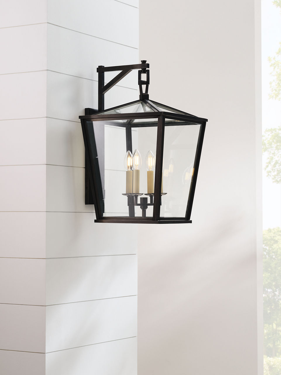 Darlana Medium Bracket Lantern - CHO2085 | Visual Comfort