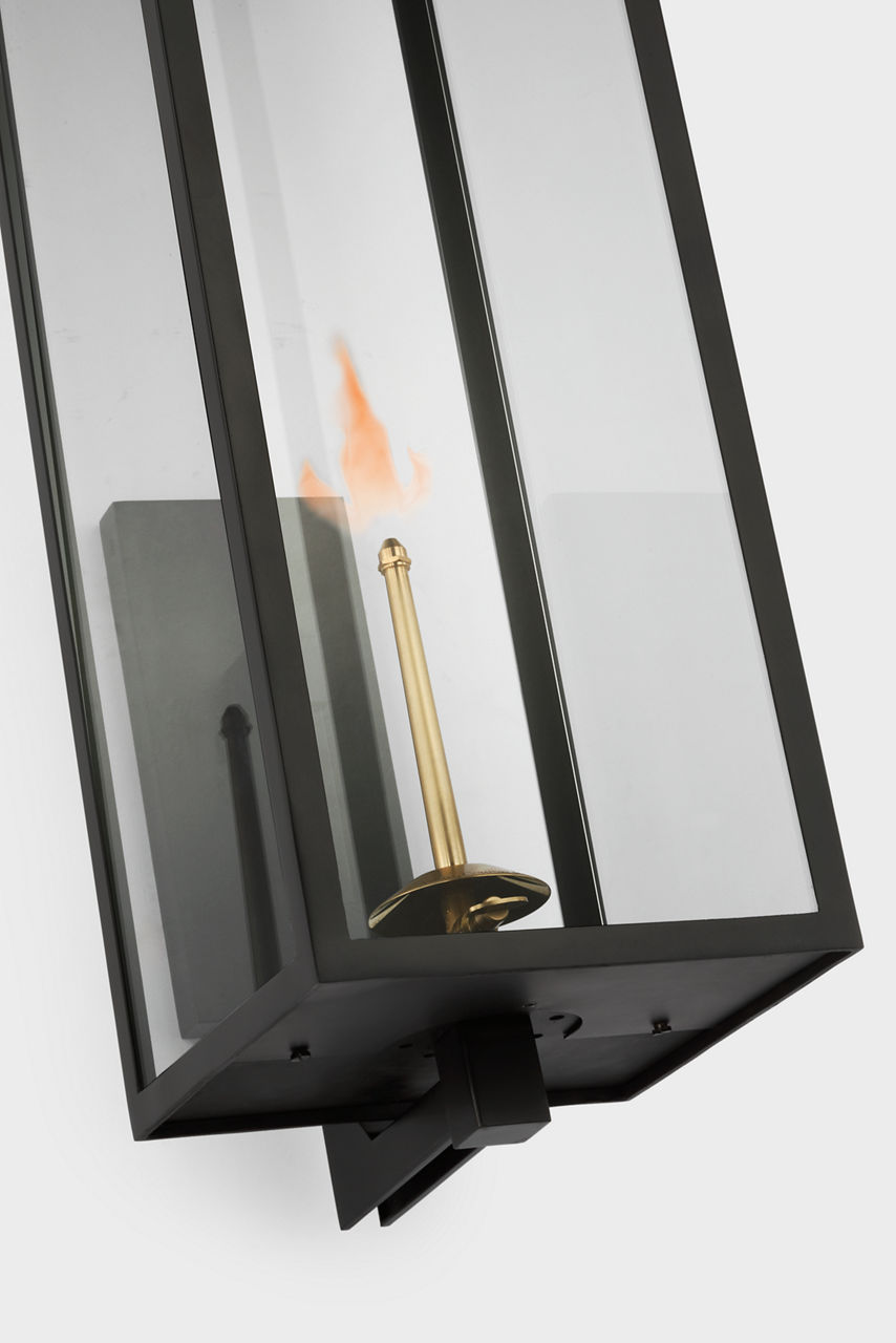 Fresno Grande Bracketed Gas Wall Lantern - CHO2562 | Visual Comfort