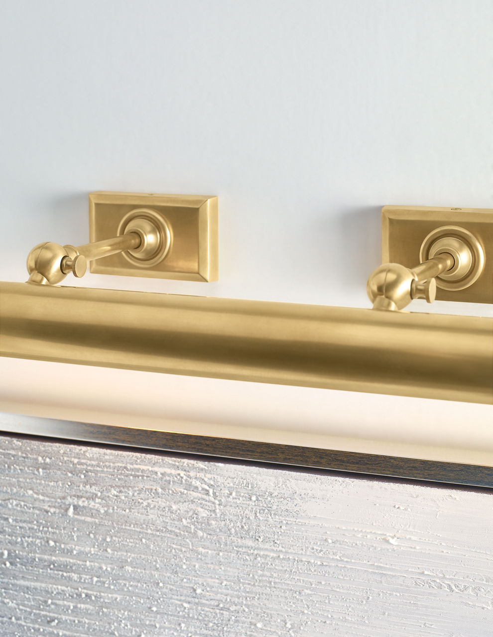 24" Cabinet Maker's Picture Light