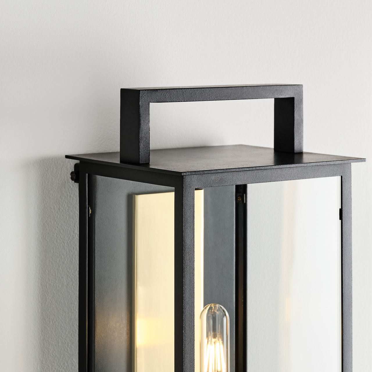 menu HallgeirChamberLightホルゲール チェンバーライト Halle Medium Wall Lantern - S2191 | Visual Comfort