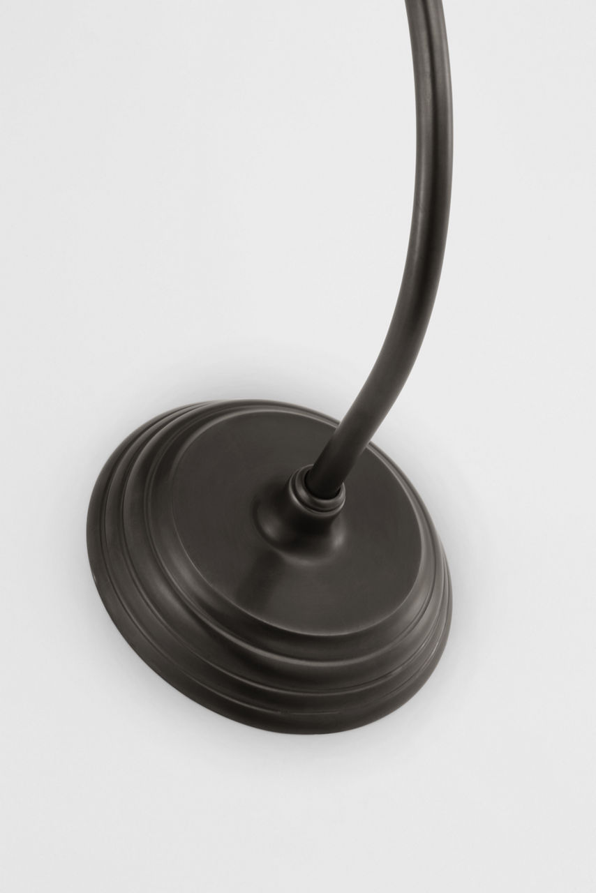Visual Comfort Wyatt Wall Sconce - Thumbnail 5