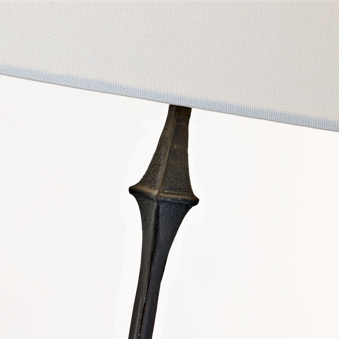 Dauphine Floor Lamp - S1400 | Visual Comfort
